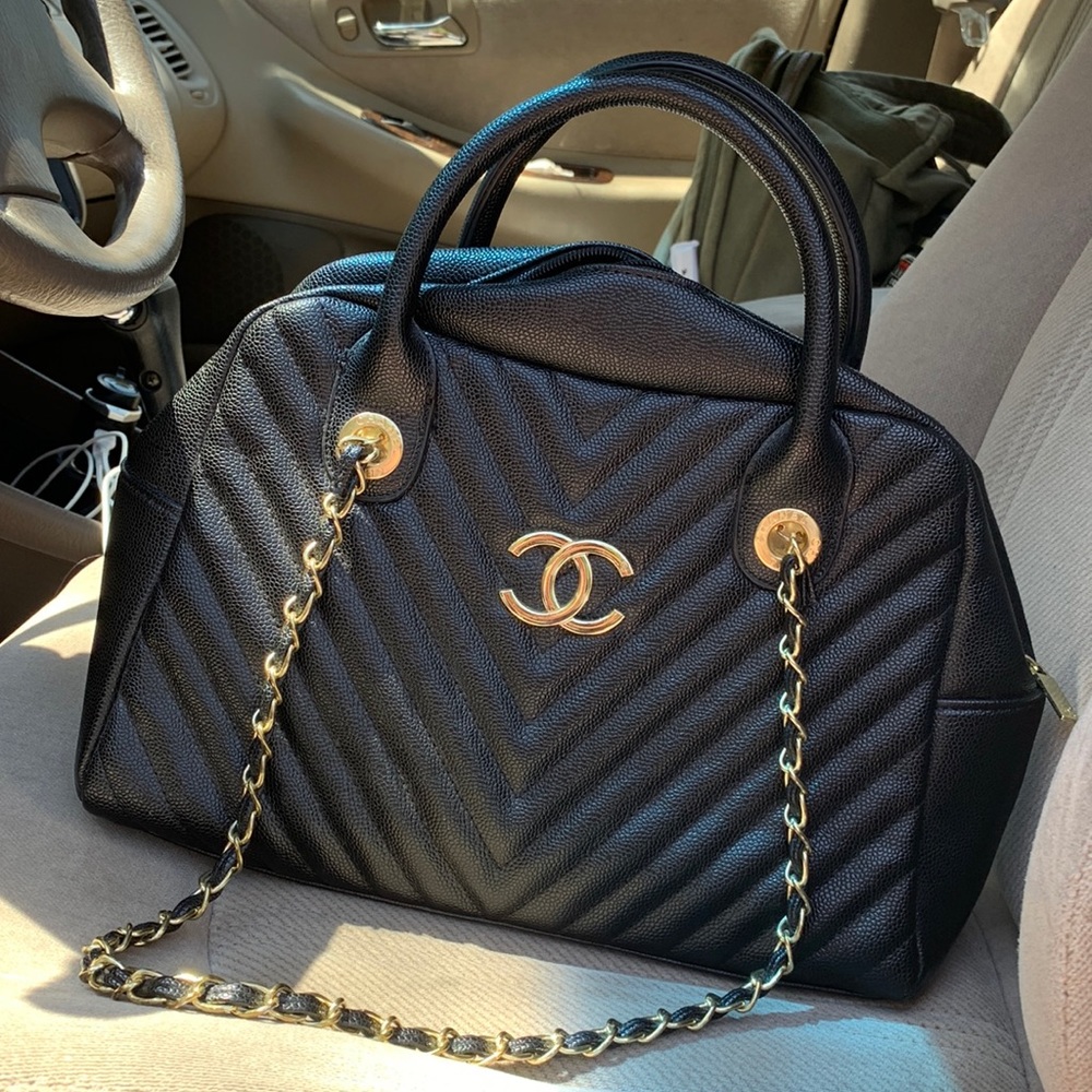 chanel purse (fake)
